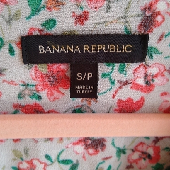 Banana Republic Puff Sleeve Red Floral Blouse Rayon S - Picture 3 of 10
